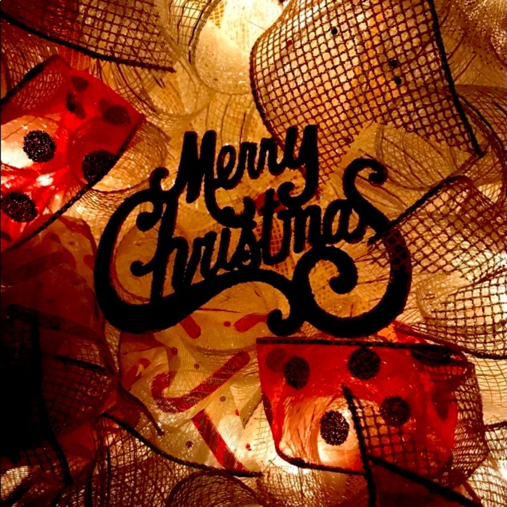 Candycane Wreath - Picture 2 of 4